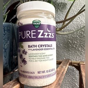 🛍️4/$30 Vicks Pure Zzz’s Bath Crystals with Lavender Essential Oil. New.